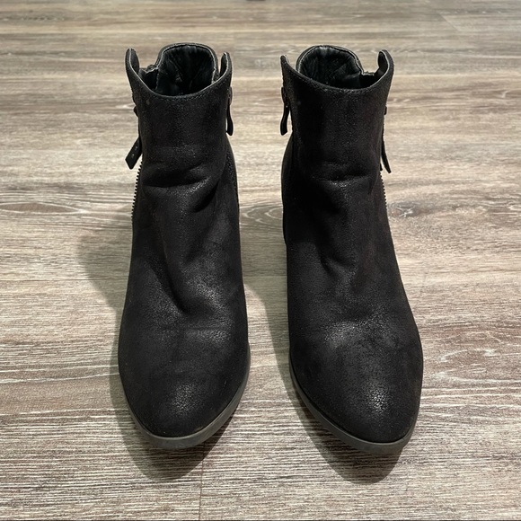 BUCCO / DOUBLE ZIPPER BLACK SUEDE ANKLE BOOTIES - Picture 2 of 6